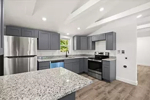 13 Cherry St, Lakeville, MA 02347 - Photo 4