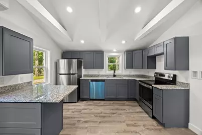 13 Cherry St, Lakeville, MA 02347 - Photo 2