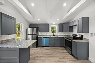 13 Cherry St, Lakeville, MA 02347 - Photo 2