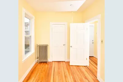 15 Vesta Rd, Boston, MA 02124 - Photo 6