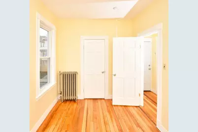 15 Vesta Rd, Boston, MA 02124 - Photo 14