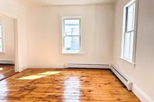159 Ludlam St, Lowell, MA 01850 - Photo 4