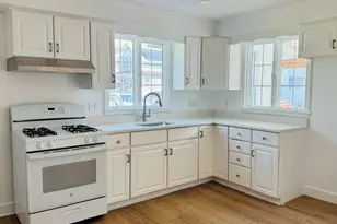 159 Ludlam St, Lowell, MA 01850 - Photo 10