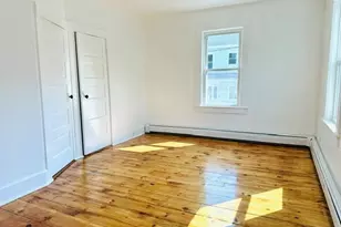 159 Ludlam St, Lowell, MA 01850 - Photo 16