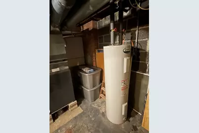40 Ames St, Springfield, MA 01104 - Photo 10