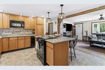 215 Donohue Rd, Dracut, MA 01826 - Photo 14
