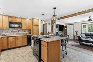 215 Donohue Rd, Dracut, MA 01826 - Photo 14