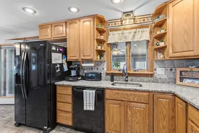 215 Donohue Rd, Dracut, MA 01826 - Photo 16