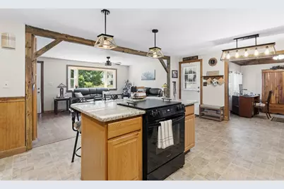 215 Donohue Rd, Dracut, MA 01826 - Photo 18