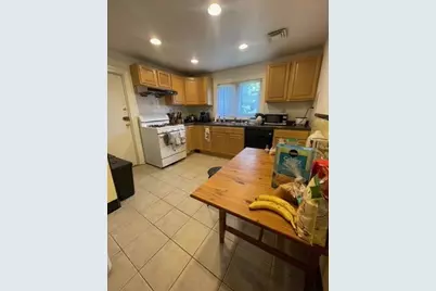 275 Tappan St #2, Brookline, MA 02445 - Photo 6