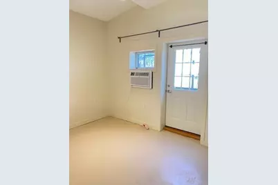 93 Harvey St #3, Cambridge, MA 02140 - Photo 8