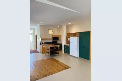 93 Harvey St #3, Cambridge, MA 02140 - Photo 4