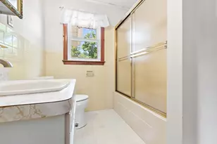 10 Willow St, Braintree, MA 02184 - Photo 22