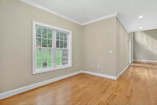 32 Bissonnette Cir, Southampton, MA 01073 - Photo 14