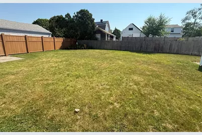 59 Anthony St #1, Dartmouth, MA 02748 - Photo 4