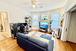 66 Roseland, Somerville, MA 02143 - Photo 2