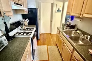 66 Roseland, Somerville, MA 02143 - Photo 14