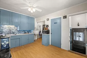 10 Elizabeth St, Taunton, MA 02780 - Photo 16