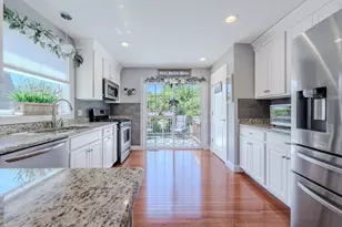 6 Mascuppic Path, Dracut, MA 01826 - Photo 4