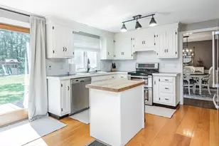 5 Crest Dr, Lakeville, MA 02347 - Photo 8