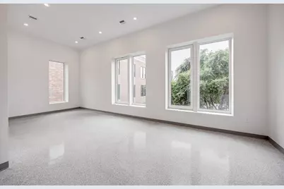 80 Middlesex St #206, Lowell, MA 01852 - Photo 8