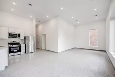 80 Middlesex St #206, Lowell, MA 01852 - Photo 2