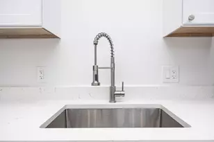 80 Middlesex St, Lowell, MA 01852 - Photo 8