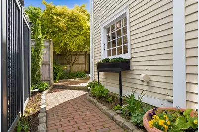 15 1/2 River Street, Salem, MA 01970 - Photo 38
