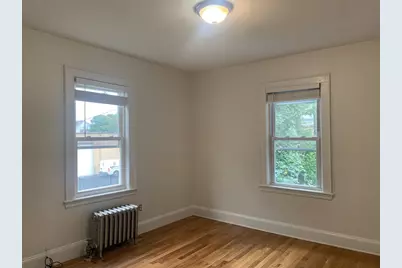 29 Gibson St #2L, Boston, MA 02122 - Photo 4