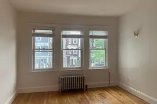 29 Gibson St, Boston, MA 02122 - Photo 6