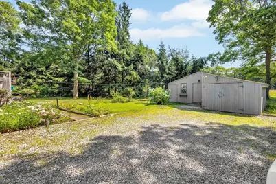 621 Locustfield Rd, Falmouth, MA 02536 - Photo 36