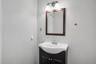 113 Ridgefield Cir, Clinton, MA 01510 - Photo 6