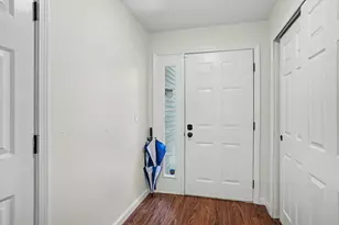 113 Ridgefield Cir, Clinton, MA 01510 - Photo 2