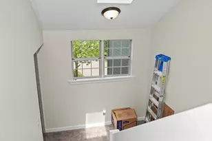 113 Ridgefield Cir, Clinton, MA 01510 - Photo 16