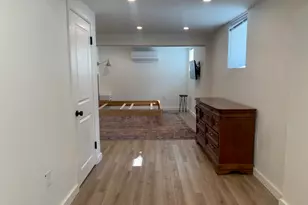 19 Bexley Rd, Boston, MA 02131 - Photo 10