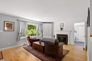 84 Pleasant St, Wenham, MA 01984 - Photo 6