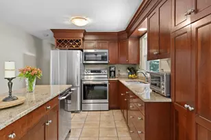 77 Locust St, Freetown, MA 02702 - Photo 2