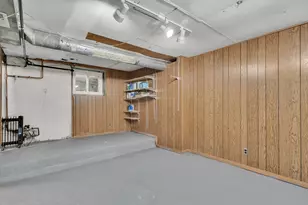 16 Roundwood Rd, Newton, MA 02464 - Photo 36