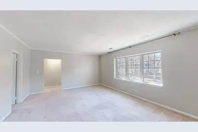 137 Lake Shore Rd #4, Boston, MA 02135 - Photo 6