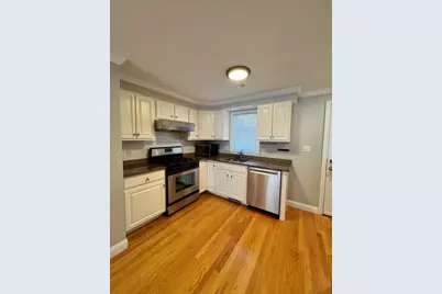 111 Hammond St #2, Waltham, MA 02451 - Photo 4