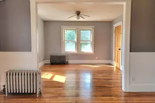 26 Stebbins St, Worcester, MA 01607 - Photo 2