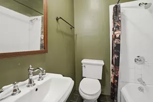 46 Summer St, Adams, MA 01220 - Photo 24