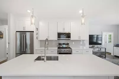 46-48 Franconia St #1, Boston, MA 02122 - Photo 10