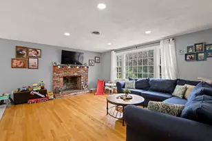 27 Alden Rd, Wareham, MA 02571 - Photo 2