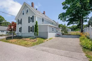13 Hamilton St, Framingham, MA 01701 - Photo 32
