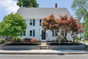 13 Hamilton St, Framingham, MA 01701 - Photo 1