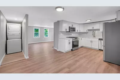 13 Hamilton St, Framingham, MA 01701 - Photo 6