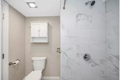 13 Hamilton St, Framingham, MA 01701 - Photo 16