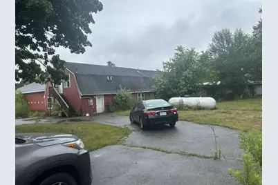 8 North St, Bridgewater, MA 02324 - Photo 4