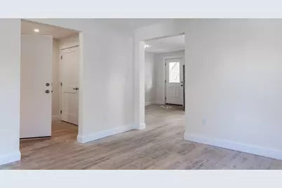71 Friend St #3rd, Gloucester, MA 01930 - Photo 6